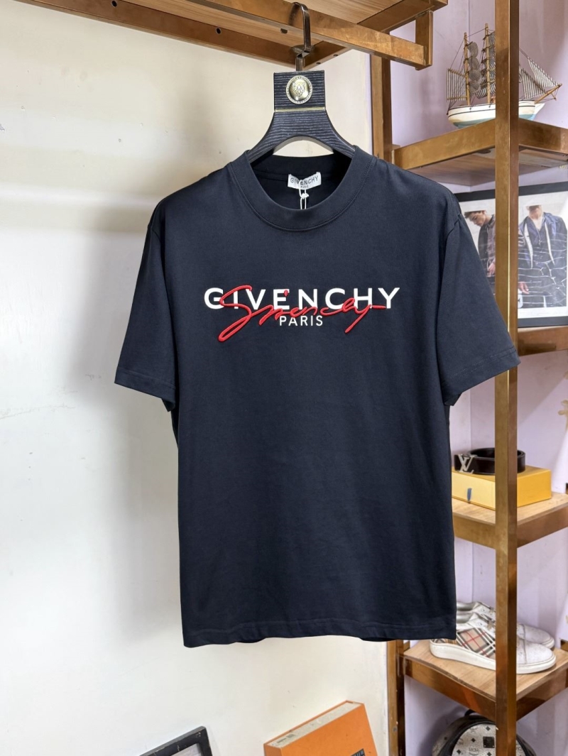 GIVENCHY